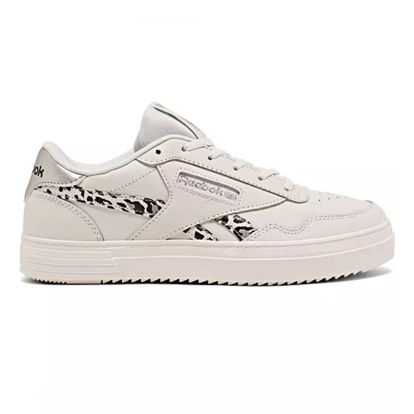 Reebok Classics Women's Club MEMT Bold Casual Sneakers size 7.5 cheetah print - Picture 1 of 9